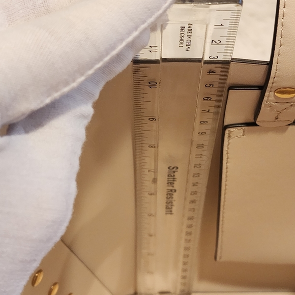 Michael Kors Women's Manhattan Smooth Leather Shoulder Tote Bag/Lt Cream/NWT/ - Picture 8 of 17